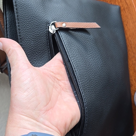 Rosetti Crossbody Adjustable Strap Black with Camel trim - Picture 6 of 8